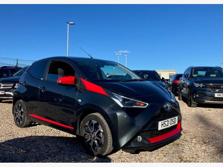 Toyota AYGO 1.0 VVT-i X-trend X-shift Euro 6 5dr (Safety Sense) Toyota AYGO 1.0 VVT-i X-trend X-shift Euro 6 5dr (Safety Sense)