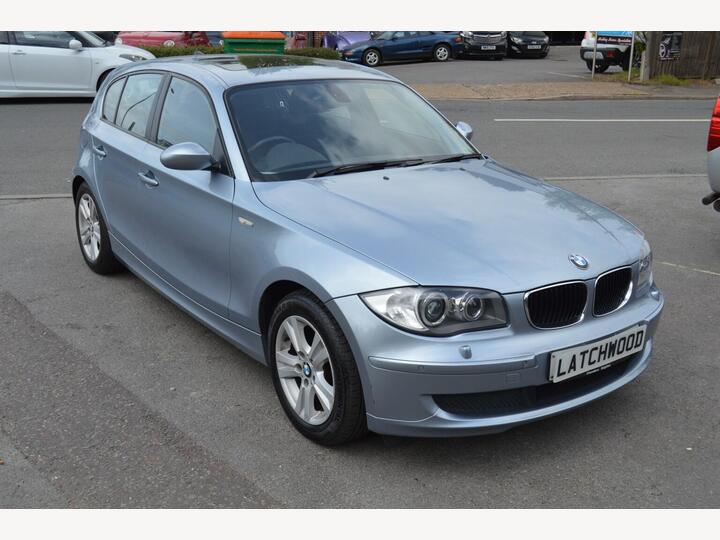 BMW 1 SERIES 2.0 118d ES Steptronic Euro 5 5dr