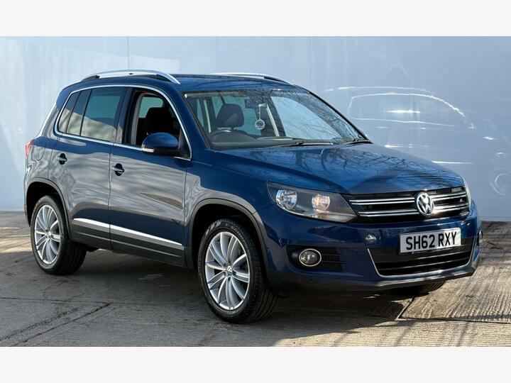 Volkswagen Tiguan 2.0 TSI Sport 4WD Euro 5 5dr Volkswagen Tiguan 2.0 TSI Sport 4WD Euro 5 5dr