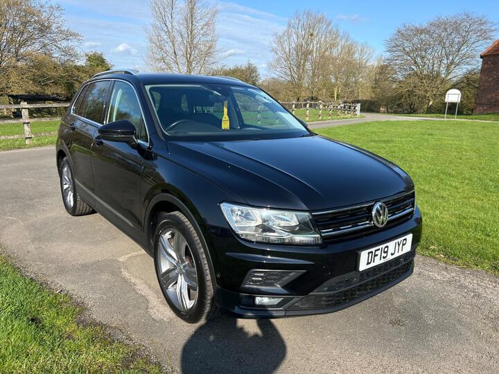 Volkswagen Tiguan 2.0 TDI Match Euro 6 (s/s) 5dr Volkswagen Tiguan 2.0 TDI Match Euro 6 (s/s) 5dr