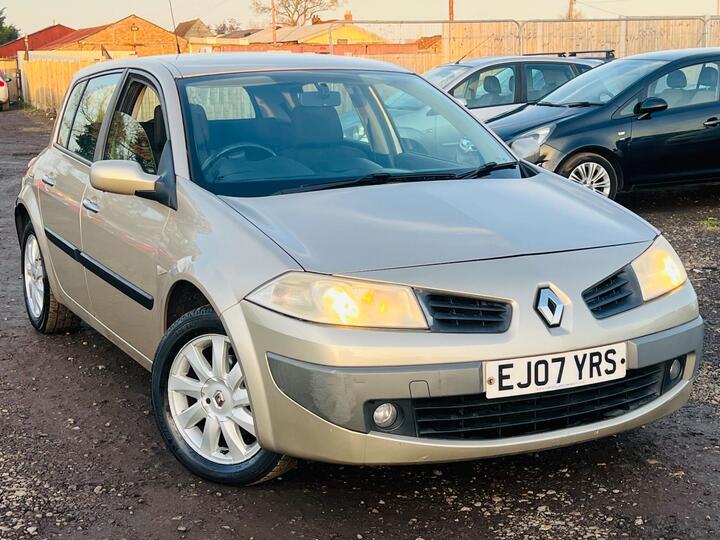 Renault Megane 1.6 VVT Dynamique Proactive 5dr