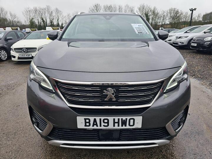 Peugeot 5008 1.5 BlueHDi Allure Euro 6 (s/s) 5dr Peugeot 5008 1.5 BlueHDi Allure Euro 6 (s/s) 5dr