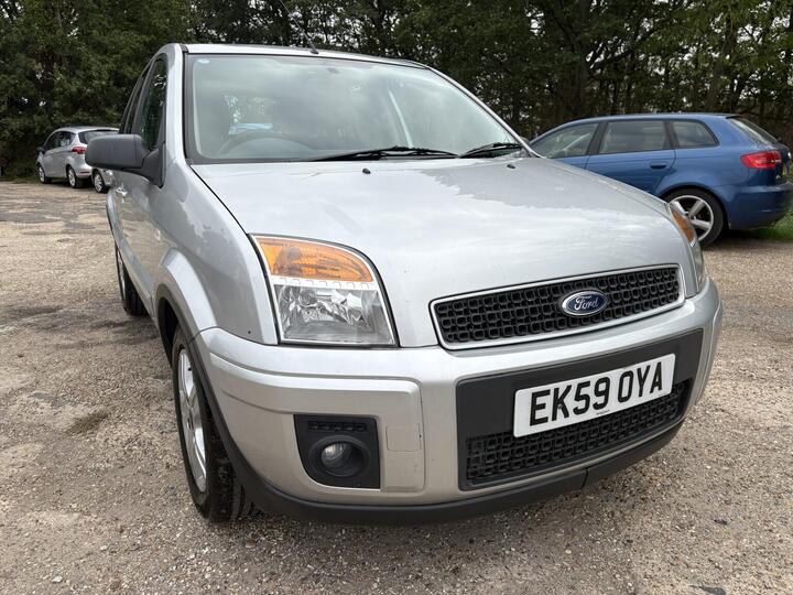 Ford FUSION 1.4 Zetec 5dr