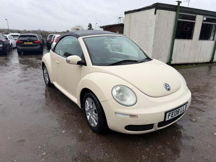 Volkswagen Beetle 1.4 16V Luna Cabriolet Euro 4 2dr