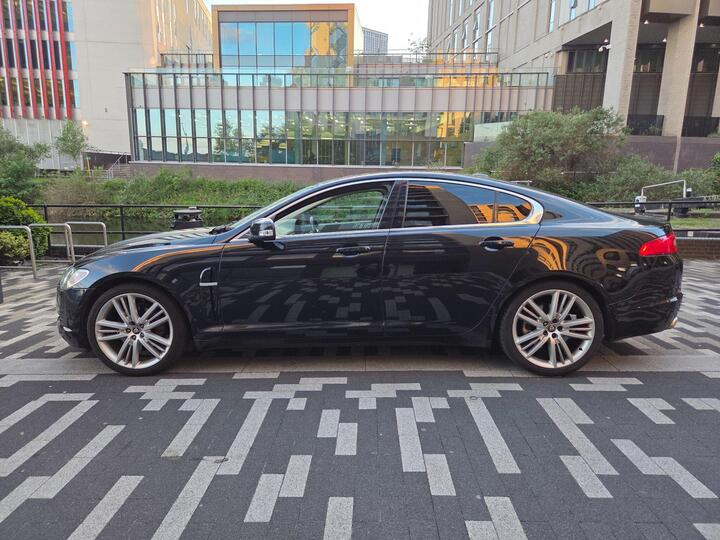 Jaguar XF 2.7d V6 Premium Luxury Auto Euro 4 4dr