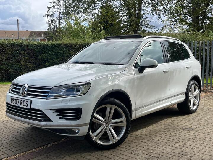 Volkswagen Touareg 3.0 TDI V6 R-Line Plus Tiptronic 4WD Euro 6 (s/s) 5dr Volkswagen Touareg 3.0 TDI V6 R-Line Plus Tiptronic 4WD Euro 6 (s/s) 5dr