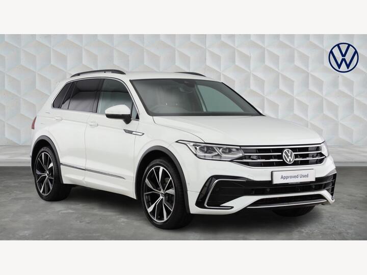 Volkswagen Tiguan 2.0 TDI R-Line DSG Euro 6 (s/s) 5dr Volkswagen Tiguan 2.0 TDI R-Line DSG Euro 6 (s/s) 5dr