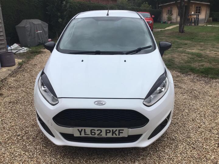 Ford Fiesta 1.0 Zetec Hatchback 5dr Petrol Manual Euro 5 (s/s) (80 Ps)