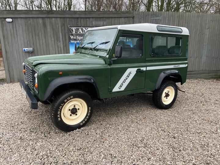 Land Rover Defender 90 2.5 TDi County Station Wagon 3dr