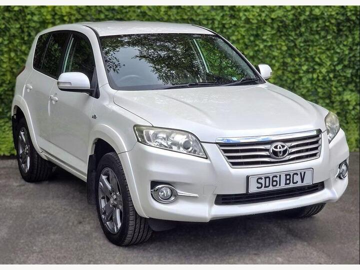 Toyota RAV4 2.2 D-CAT SR Auto 4WD Euro 5 5dr