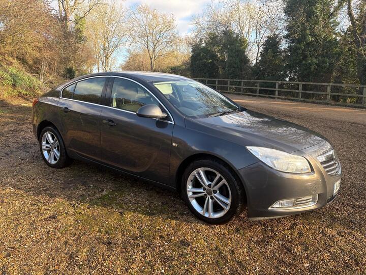 Vauxhall Insignia 2.0 CDTi EcoFLEX Exclusiv Euro 5 (s/s) 5dr