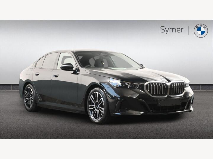 BMW 5 Series Saloon 2.0 530e 22.1kWh M Sport Steptronic Euro 6 (s/s) 4dr