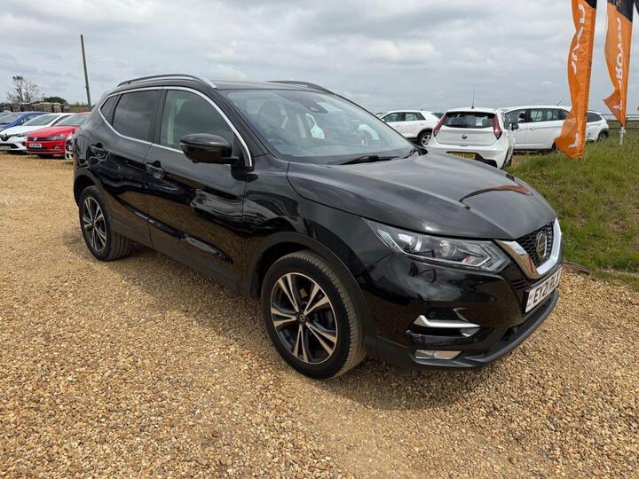 Nissan QASHQAI 1.3 DIG-T N-Connecta Euro 6 (s/s) 5dr