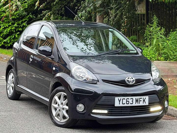 Toyota AYGO 1.0 VVT-i Mode Euro 5 5dr