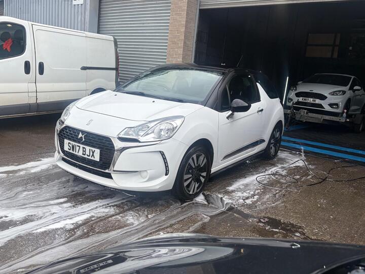 DS AUTOMOBILES DS 3 1.2 PureTech Chic Euro 6 (s/s) 3dr