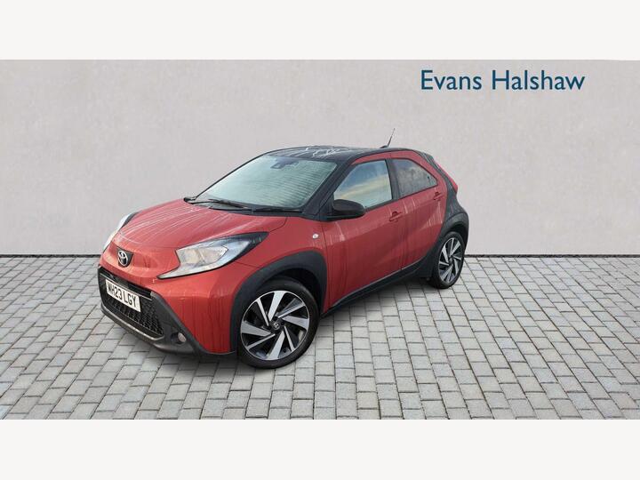 Toyota AYGO X HATCHBACK 1.0 VVT-i Edge 5dr Toyota AYGO X HATCHBACK 1.0 VVT-i Edge 5dr