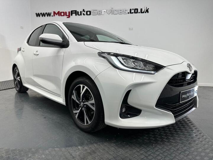 Toyota YARIS 1.5 VVT-h Design E-CVT Euro 6 (s/s) 5dr