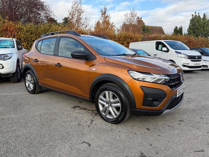 Dacia Sandero Stepway 1.0 TCe Essential Euro 6 (s/s) 5dr