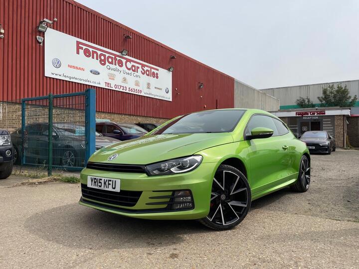 Volkswagen Scirocco 2.0 TDI BlueMotion Tech R-Line DSG Euro 6 (s/s) 3dr Volkswagen Scirocco 2.0 TDI BlueMotion Tech R-Line DSG Euro 6 (s/s) 3dr