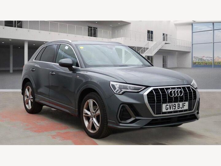 Audi Q3 1.5 TFSI CoD 35 S Line Euro 6 (s/s) 5dr