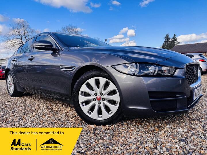 Jaguar XE 2.0d SE Auto Euro 6 (s/s) 4dr
