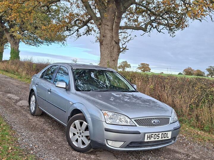 Ford Mondeo 2.0 TDCi Silver 5dr