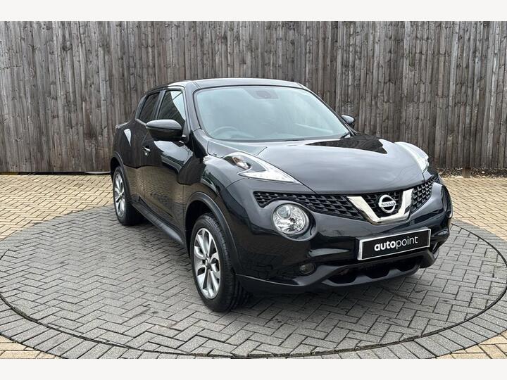 Nissan JUKE 1.6 Tekna XTRON Euro 6 5dr Nissan JUKE 1.6 Tekna XTRON Euro 6 5dr