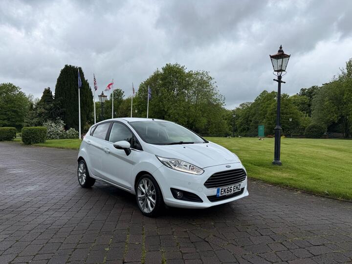 Ford Fiesta 1.0T EcoBoost Titanium Euro 6 (s/s) 5dr