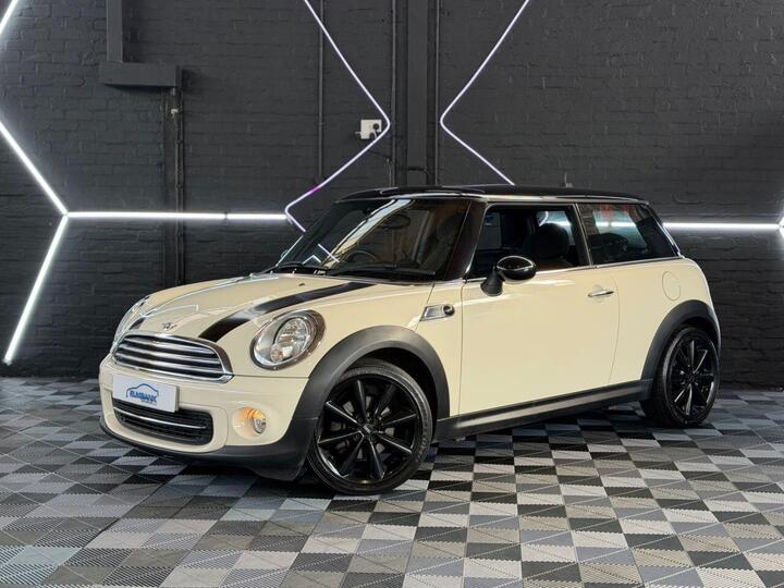 MINI HATCH 1.6 Cooper Baker Street Euro 6 (s/s) 3dr
