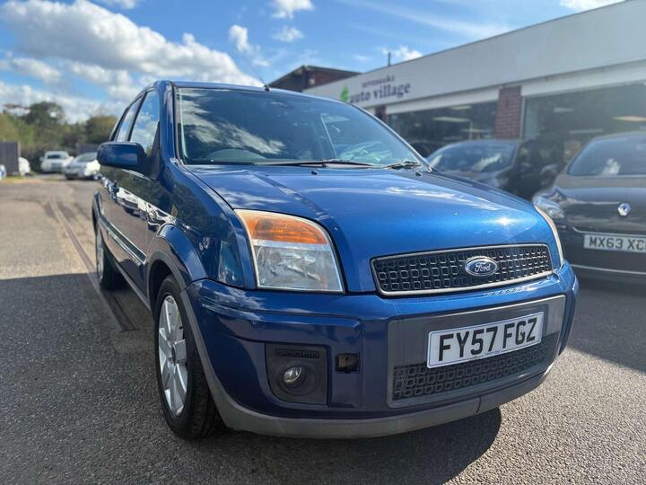 Ford FUSION 1.6 Plus 5dr