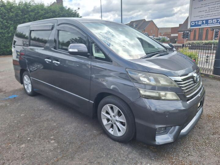 Toyota Vellfire 2.4Z Platinum Selection Toyota Vellfire 2.4Z Platinum Selection