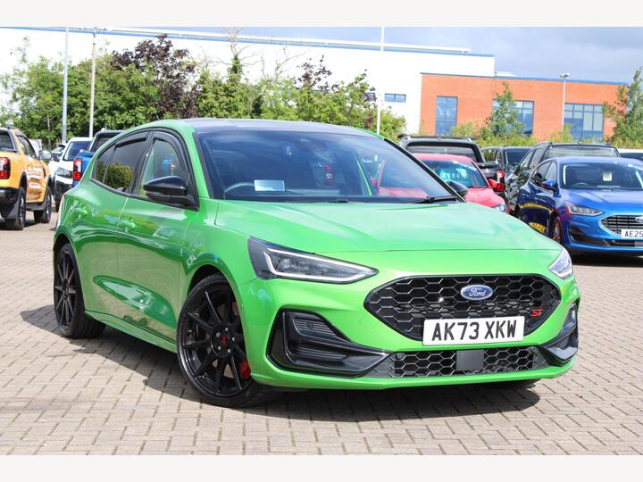 Ford FOCUS 2.3T EcoBoost ST Euro 6 (s/s) 5dr