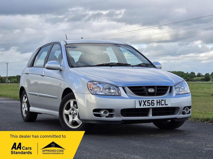 Kia Cerato 1.5 CRDi LX 5dr