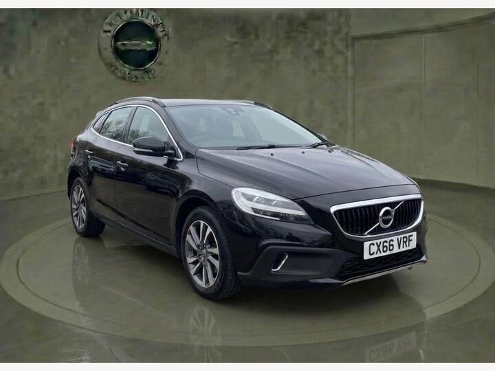 Volvo V40 Cross Country 2.0 T3 Euro 6 (s/s) 5dr Volvo V40 Cross Country 2.0 T3 Euro 6 (s/s) 5dr