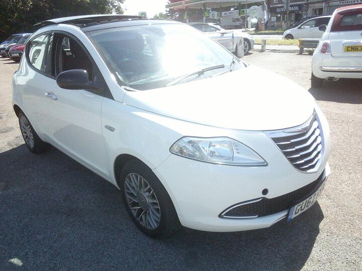 Chrysler Ypsilon 1.2 SE Euro 5 (s/s) 5dr