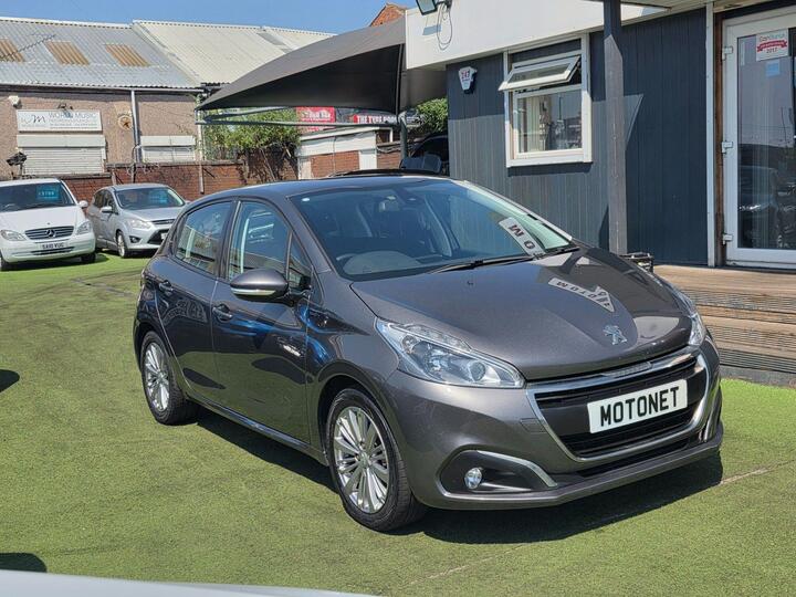 Peugeot 208 1.2 PureTech Signature Euro 6 (s/s) 5dr