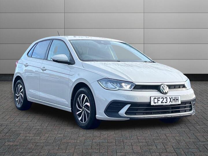 Volkswagen Polo 1.0 TSI Life Euro 6 (s/s) 5dr Volkswagen Polo 1.0 TSI Life Euro 6 (s/s) 5dr