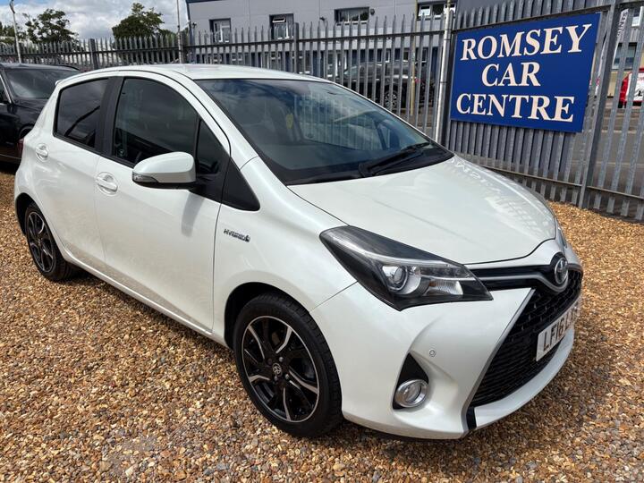 Toyota Yaris 1.5 VVT-h Design E-CVT Euro 6 5dr