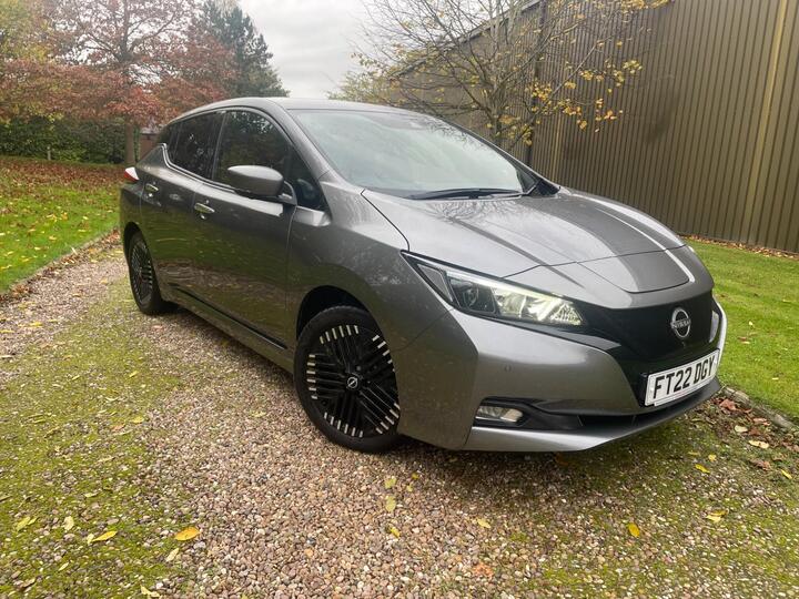 Nissan Leaf 39kWh N-Connecta Auto 5dr Nissan Leaf 39kWh N-Connecta Auto 5dr