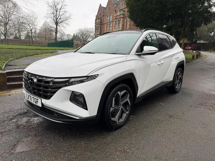 Hyundai TUCSON 1.6 H T-GDi Ultimate Auto Euro 6 (s/s) 5dr Hyundai TUCSON 1.6 H T-GDi Ultimate Auto Euro 6 (s/s) 5dr