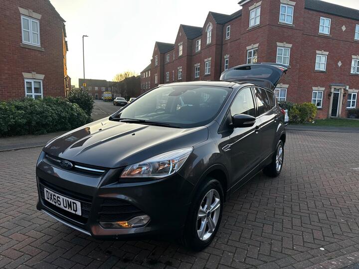 Ford Kuga 2.0 TDCi EcoBlue Zetec AWD Euro 6 (s/s) 5dr