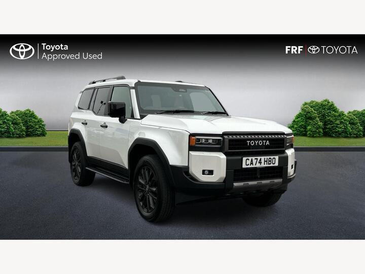 Toyota Land Cruiser 2.8D Invincible Auto 4WD Euro 6 (s/s) 5dr (LWB) Toyota Land Cruiser 2.8D Invincible Auto 4WD Euro 6 (s/s) 5dr (LWB)