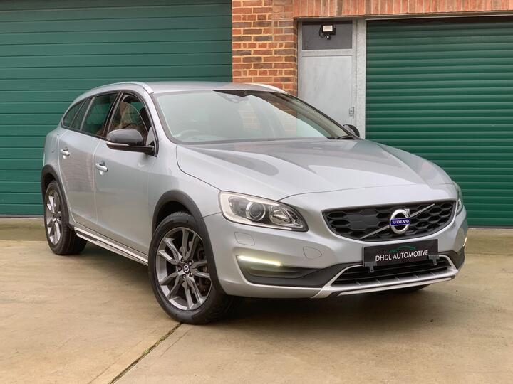Volvo V60 Cross Country 2.0 D4 Lux Nav Euro 6 (s/s) 5dr