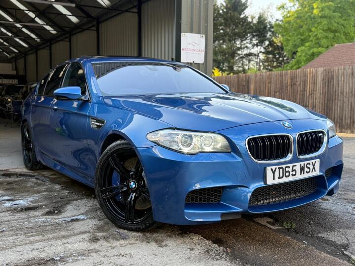 BMW M5 4.4 V8 DCT Euro 6 (s/s) 4dr