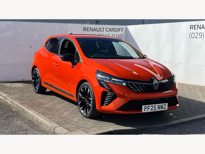 Renault Clio 1.6 E-TECH Techno Auto Euro 6 (s/s) 5dr