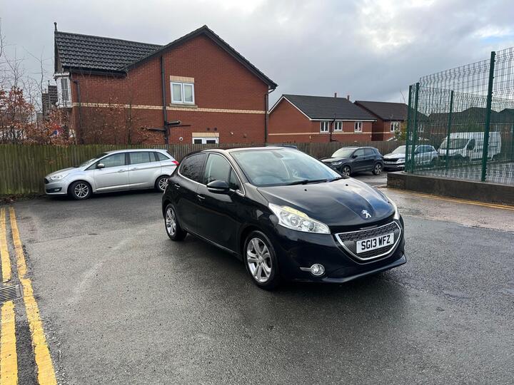 Peugeot 208 1.4 VTi Allure Euro 5 5dr