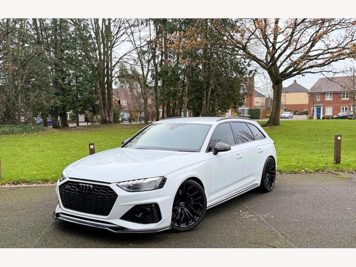 Audi RS4 Avant 2.9 TFSI V6 Carbon Black Tiptronic Quattro Euro 6 (s/s) 5dr Audi RS4 Avant 2.9 TFSI V6 Carbon Black Tiptronic Quattro Euro 6 (s/s) 5dr