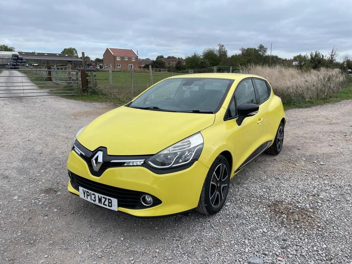 Renault Clio 1.2 16V Dynamique MediaNav Euro 5 5dr