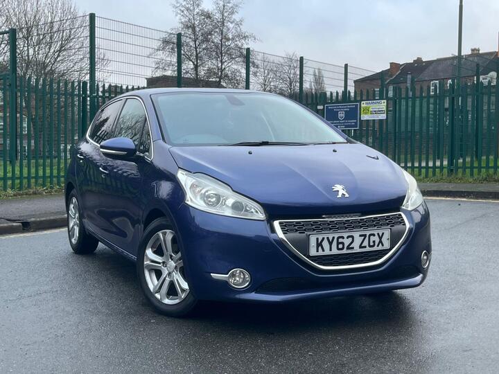 Peugeot 208 1.4 HDi Allure Euro 5 5dr