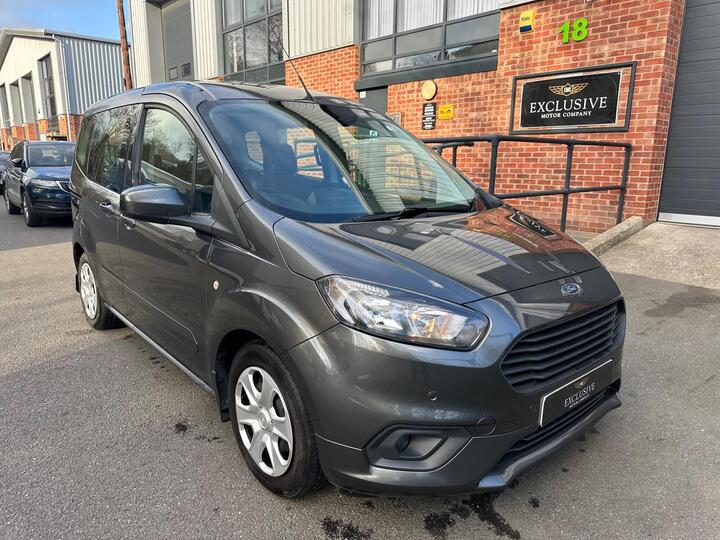 Ford Tourneo Courier 1.0 EcoBoost Zetec Euro 6 5dr
